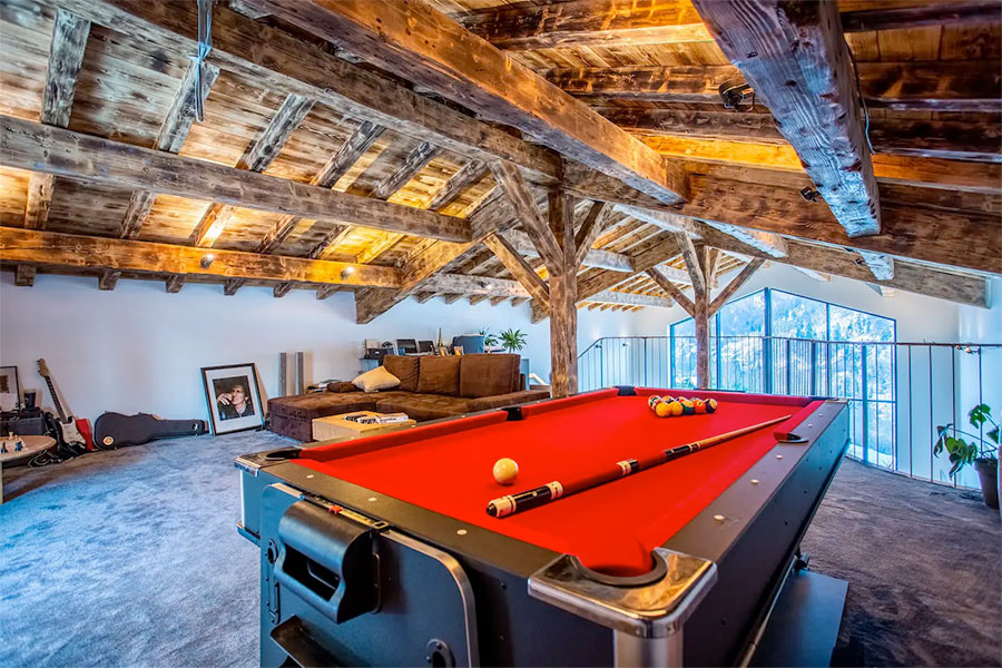 Chalet Tír na nÓg - pool table